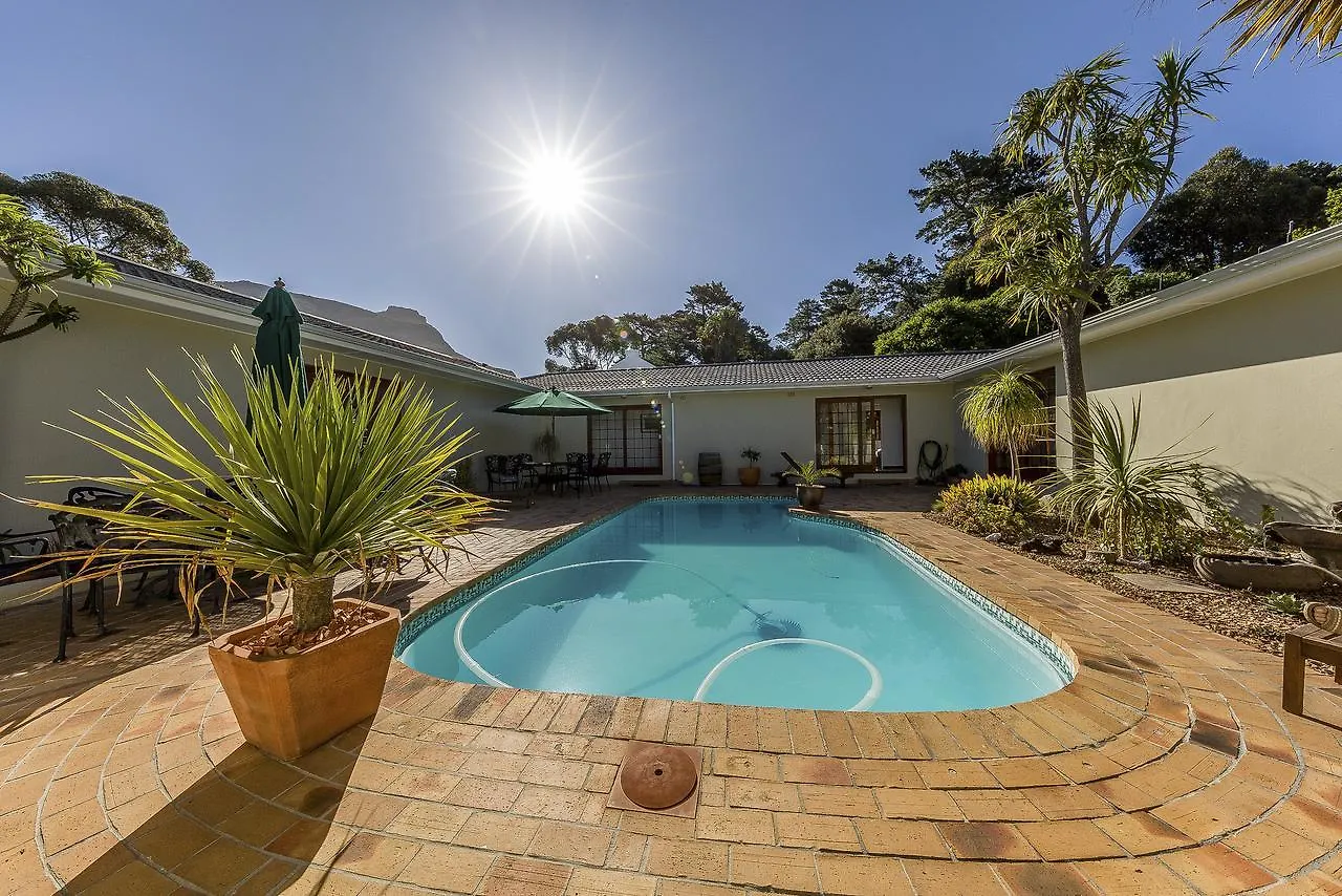 Hout Bay Lodge